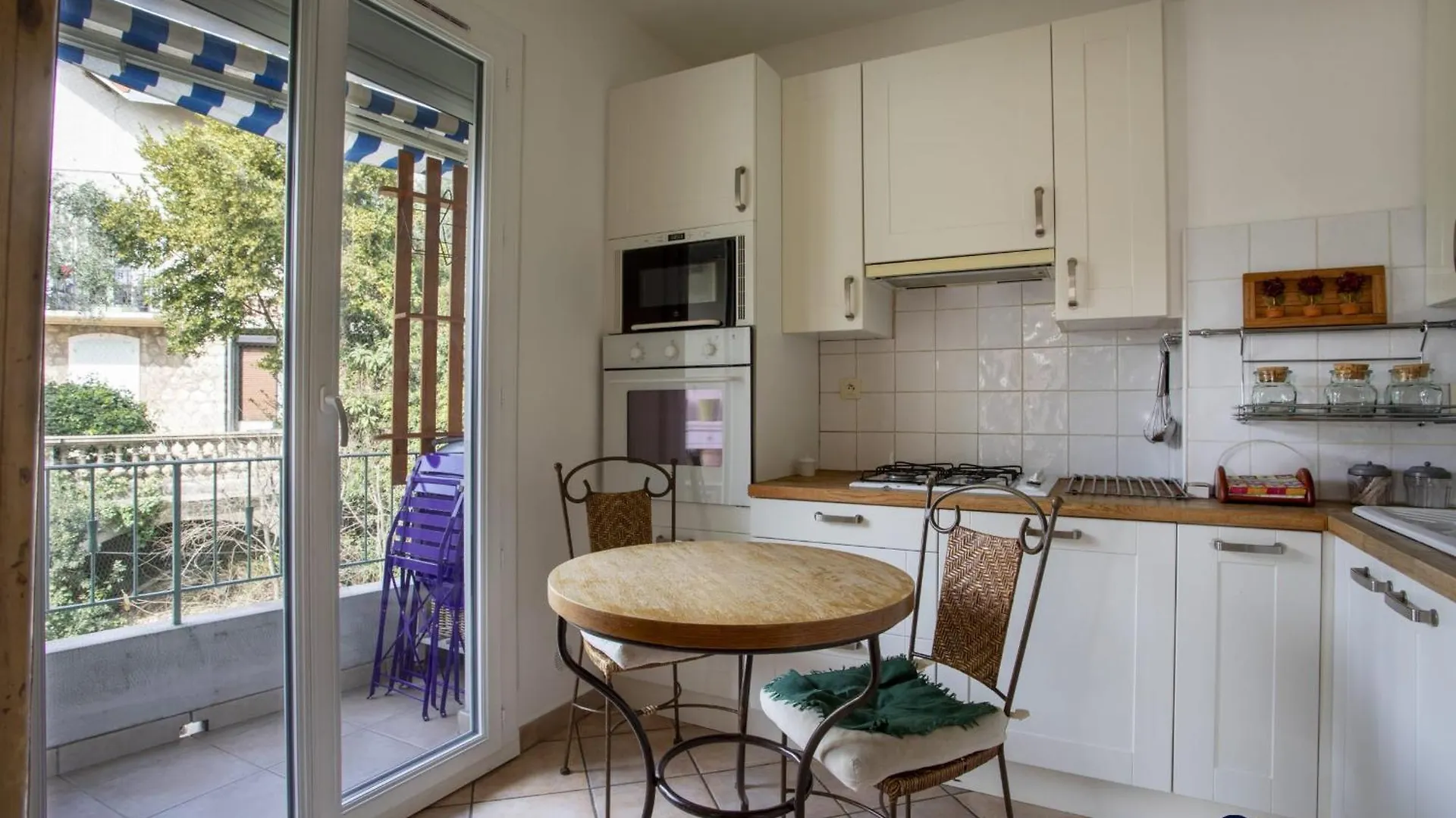 Air-Conditioned Apartment In The Imperial Park Nice